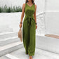 Jumpsuit mit V-Ausschnitt und Taillenbinde