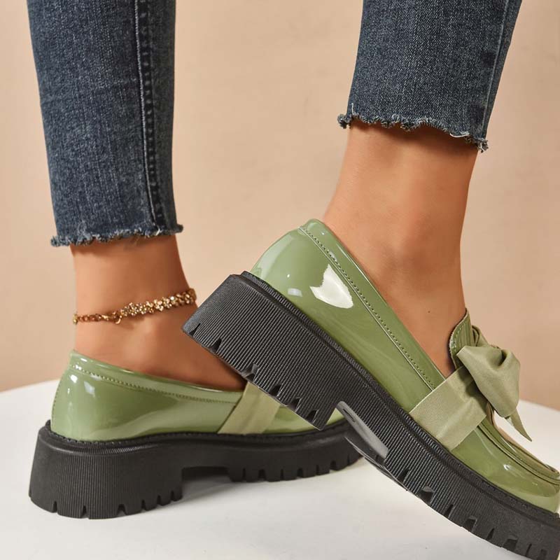 Stilvolle süße Plateau-Loafer mit Schleife