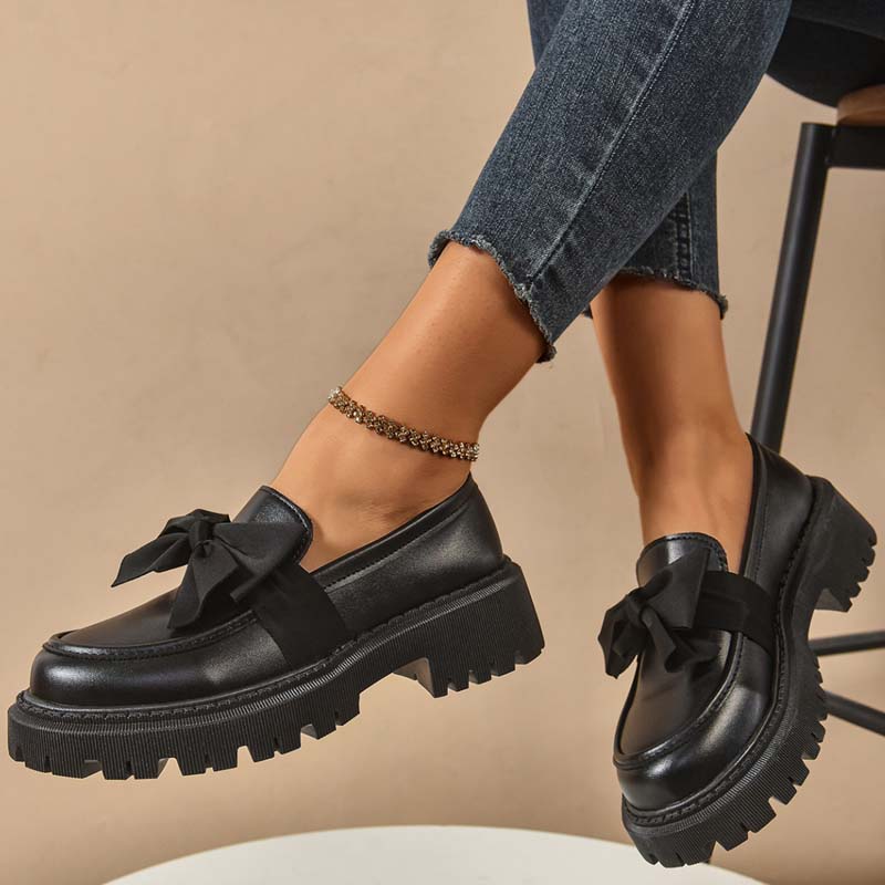 Stilvolle süße Plateau-Loafer mit Schleife