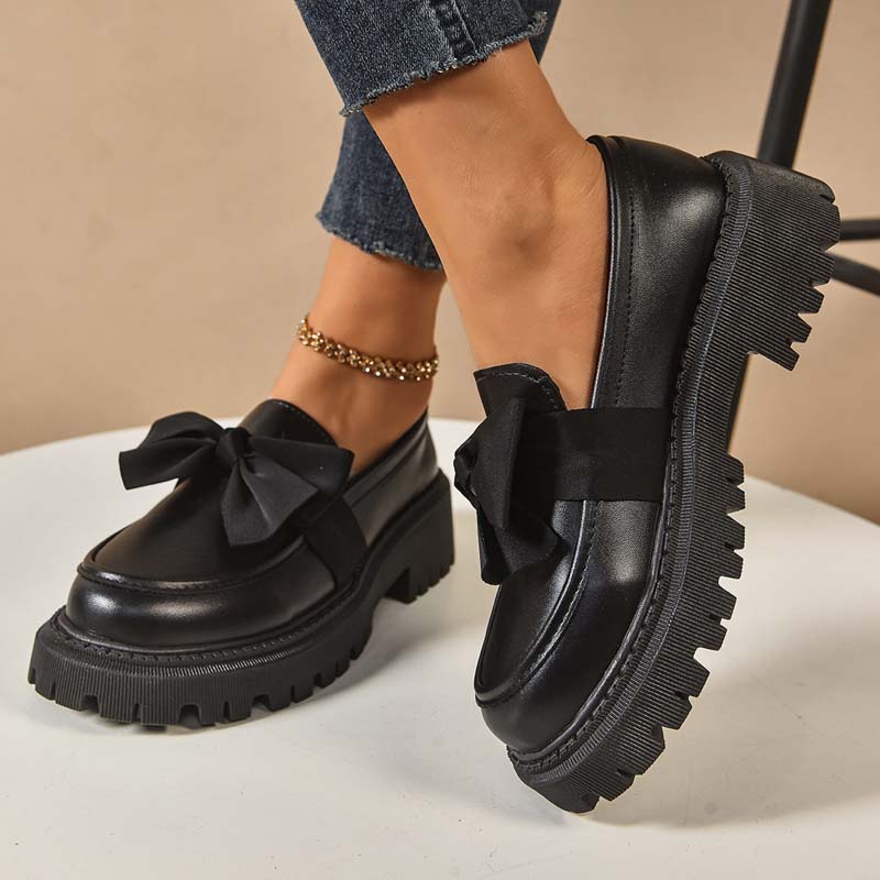 Stilvolle süße Plateau-Loafer mit Schleife