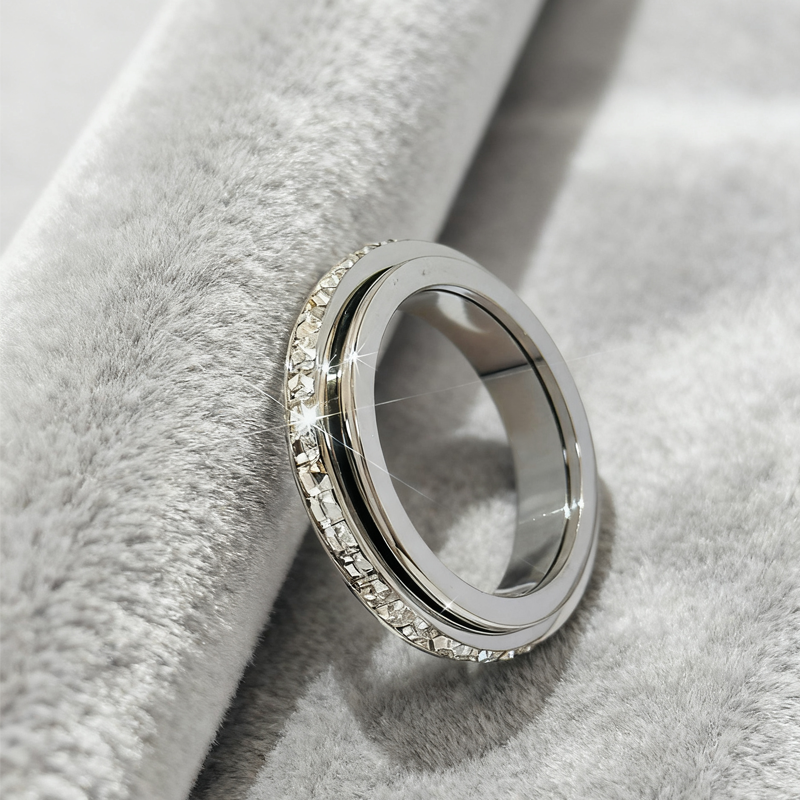 💍 50% RABATT! ✨ Drehbarer Ring – 18K Roségold, Zirkonia & Anti-Stress – Stil trifft Entspannung 💎